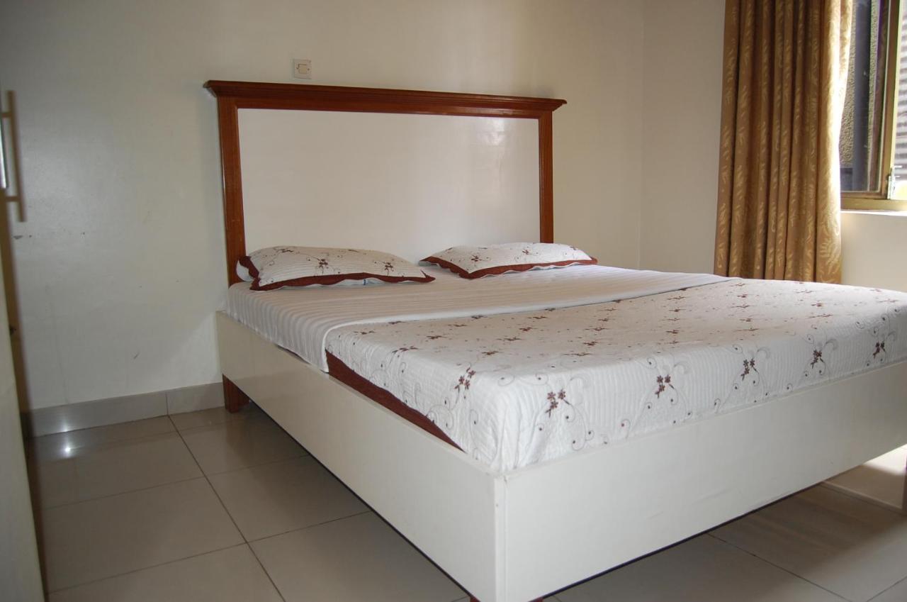 The Happy Hour Bed & Breakfast Kigali Exterior photo